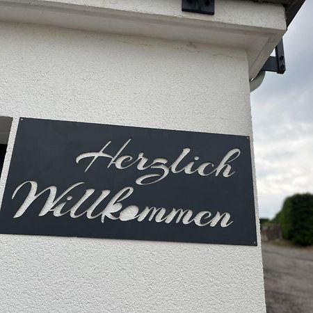 Ferienwohnung Eifelglueck Pelm Luaran gambar